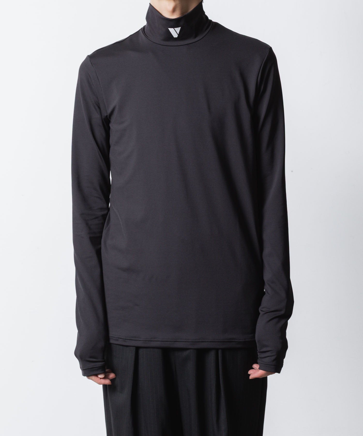 VEIN ヴェインのCOOLMAX STRETCH JERSEY VPW　HIGH NECK L/S TEE - BLACKの公式通販サイトsession福岡セレクトショップ