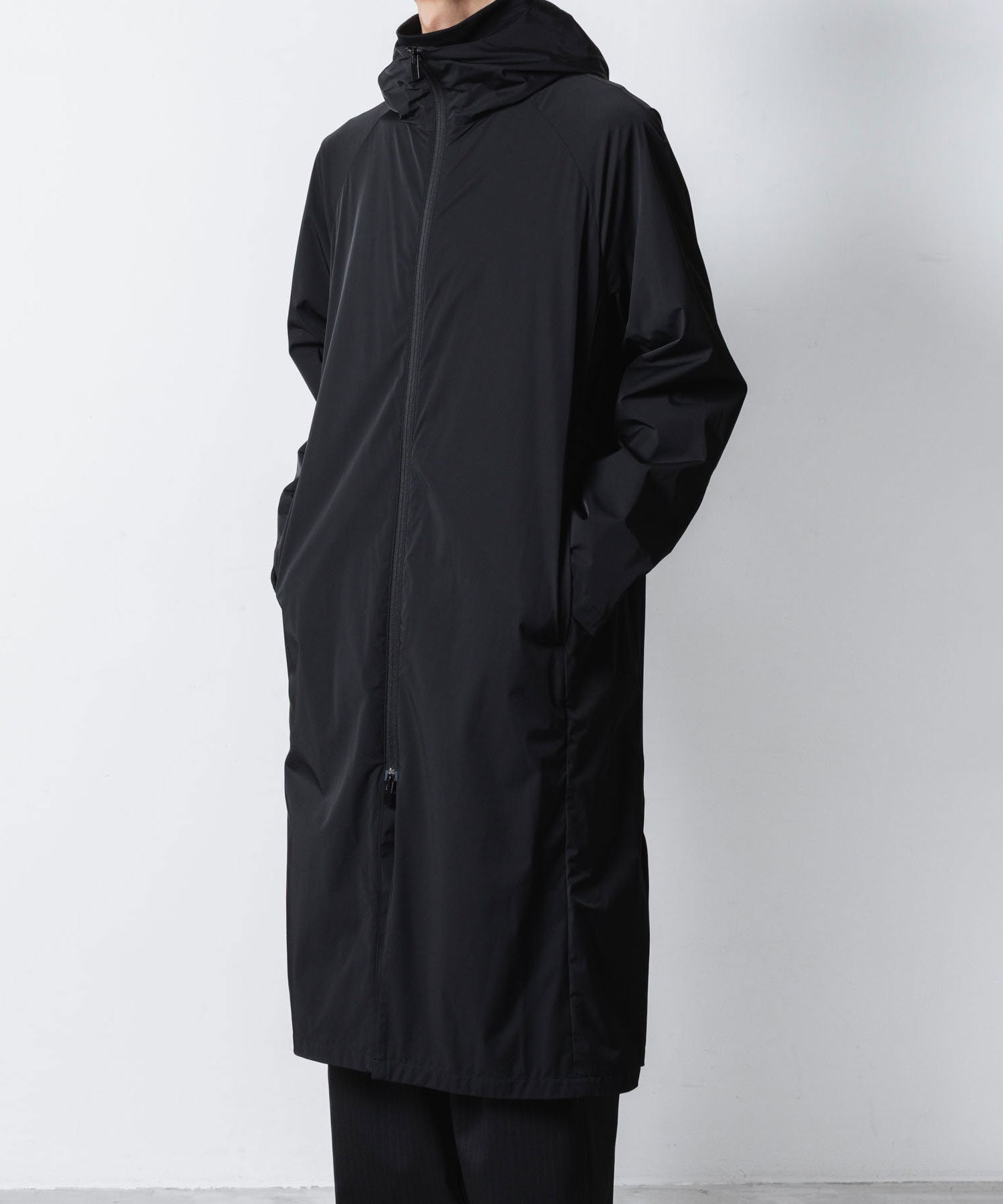 ATTACHMENT アタッチメントのNY 2LAYER STRETCH LIGHT HOODED COAT - BLACKの公式通販サイトsession福岡セレクトショップ