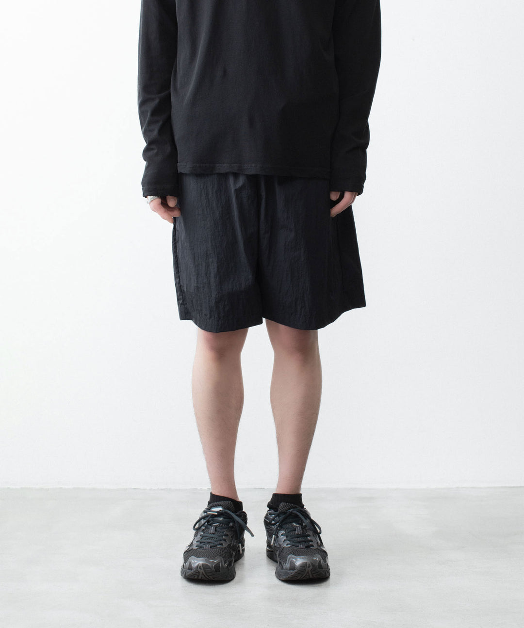 ATTACHMENT アタッチメントのNY TAFFETA SHORTS - BLACKの公式通販サイトsession福岡セレクトショップ