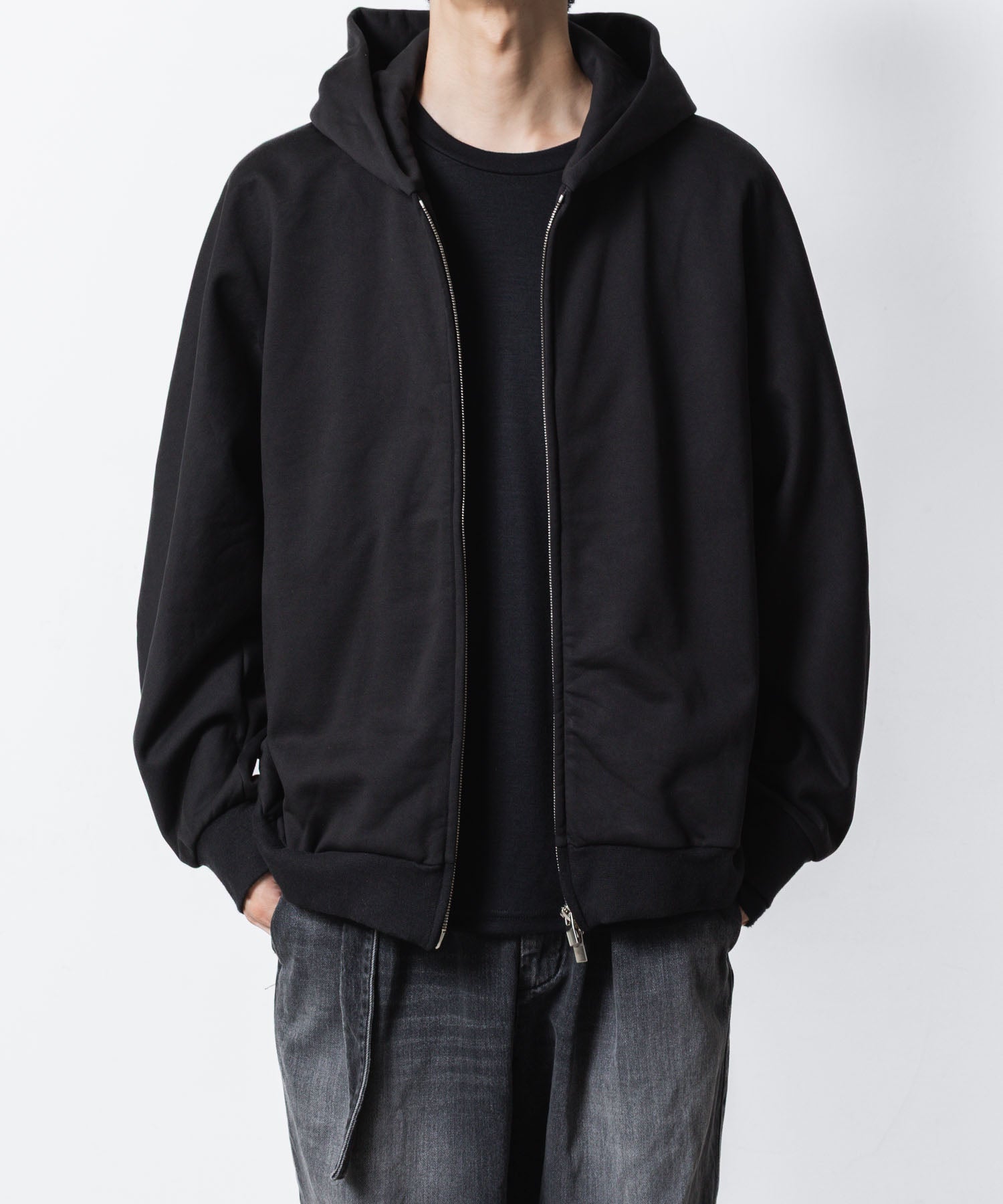 ATTACHMENT アタッチメントのCO STRECH TERRY ZIP UP HOODIE - BLACKの公式通販サイトsession福岡セレクトショップ
