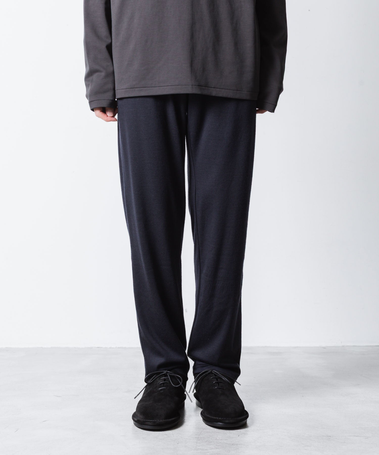 ATTACHMENT アタッチメントの1/60 WOOL SMOOTH SLIM FIT LOUNGE TROUSERS - NAVYの公式通販サイトsession福岡セレクトショップ