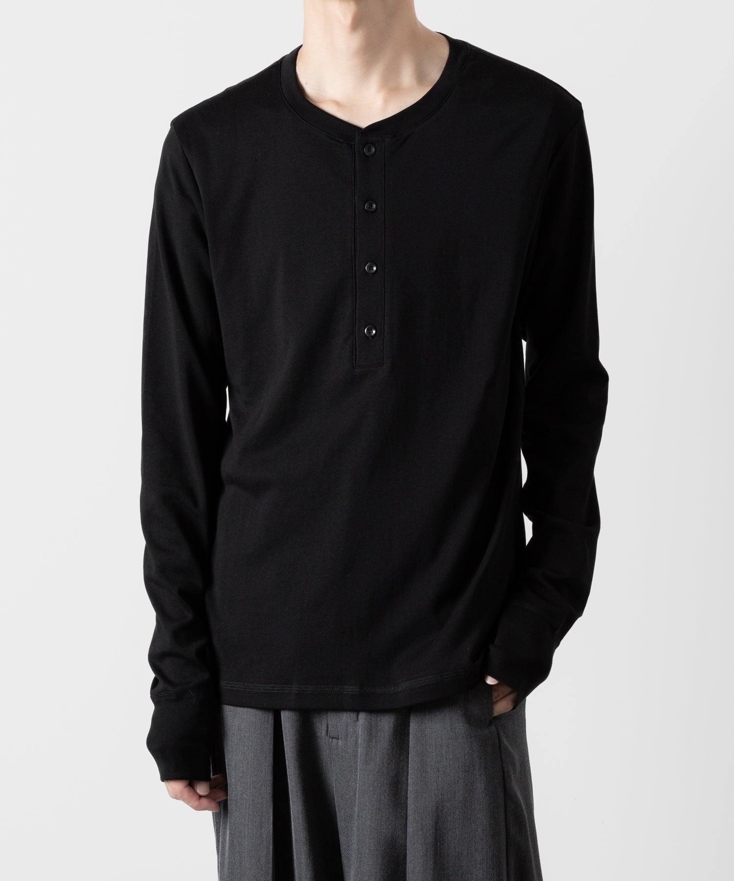 ATTACHMENT アタッチメントのSVIN CO RIB HENLEY NECK L/S TEE - BLACK 公式通販サイトsession福岡セレクトショップ