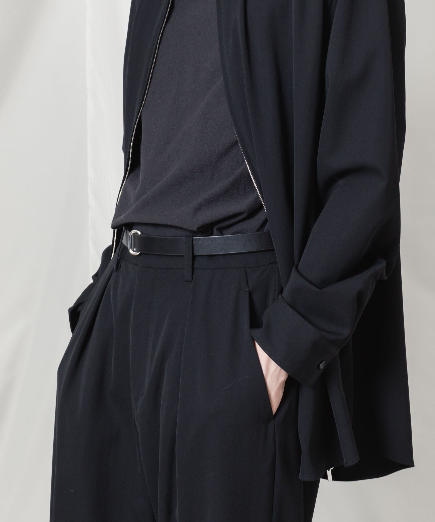 ATTACHMENT アタッチメントのCOW LEATHER BUCKLE LESS BELT の公式通販サイトsession福岡セレクトショップ