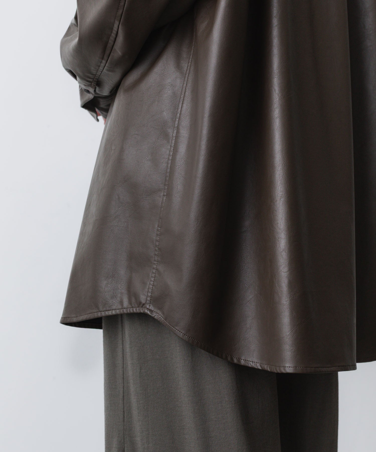 VEIN-ヴェイン SYNTHETIC LEATHER L/S SHIRTのBROWN 公式通販サイトsession福岡セレクトショップ