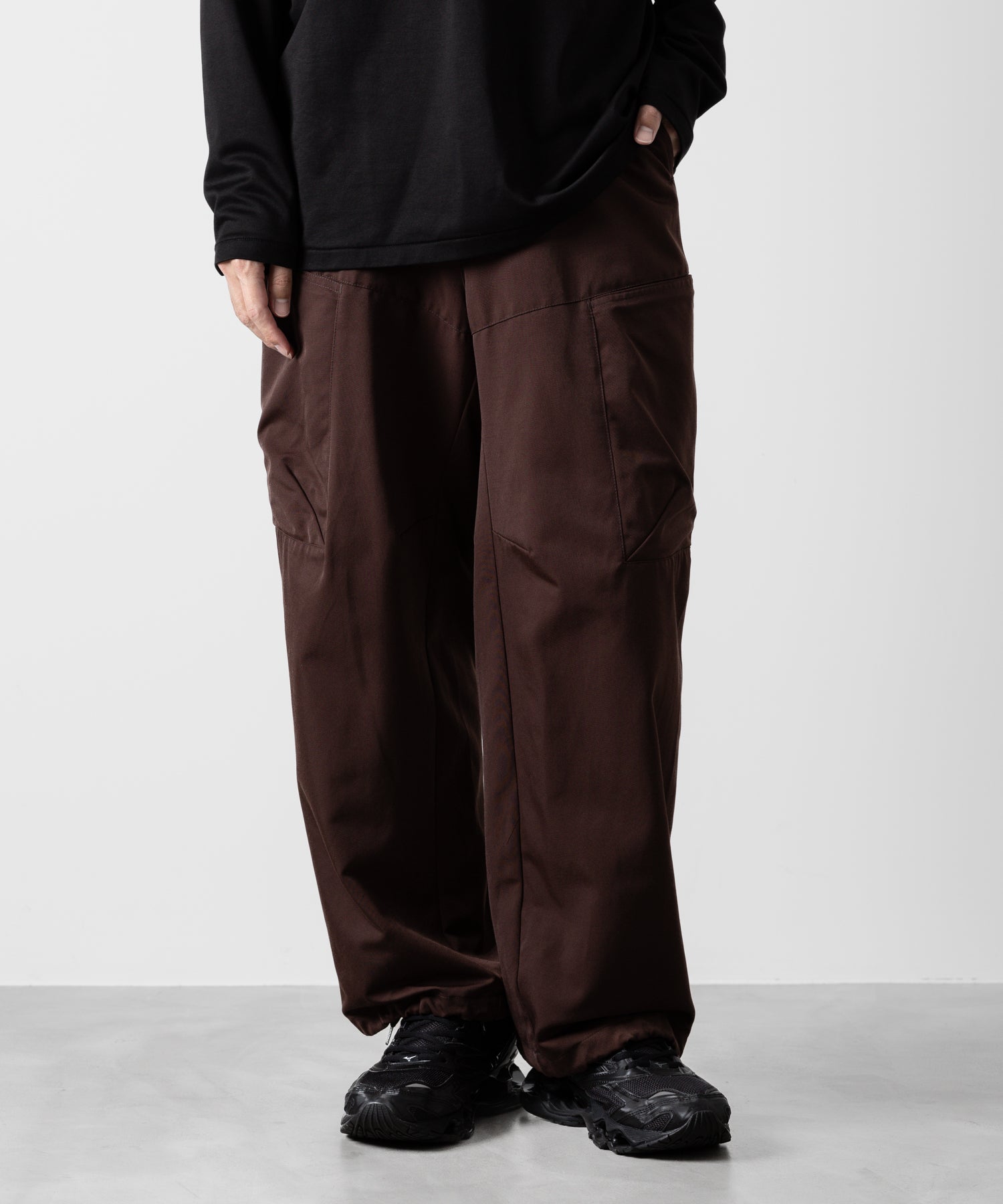 ATTACHMENT アタッチメントのNY/CO TWILL WIDE CARGO TROUSERS - BORDEAUX 公式通販サイトsession福岡セレクトショップ