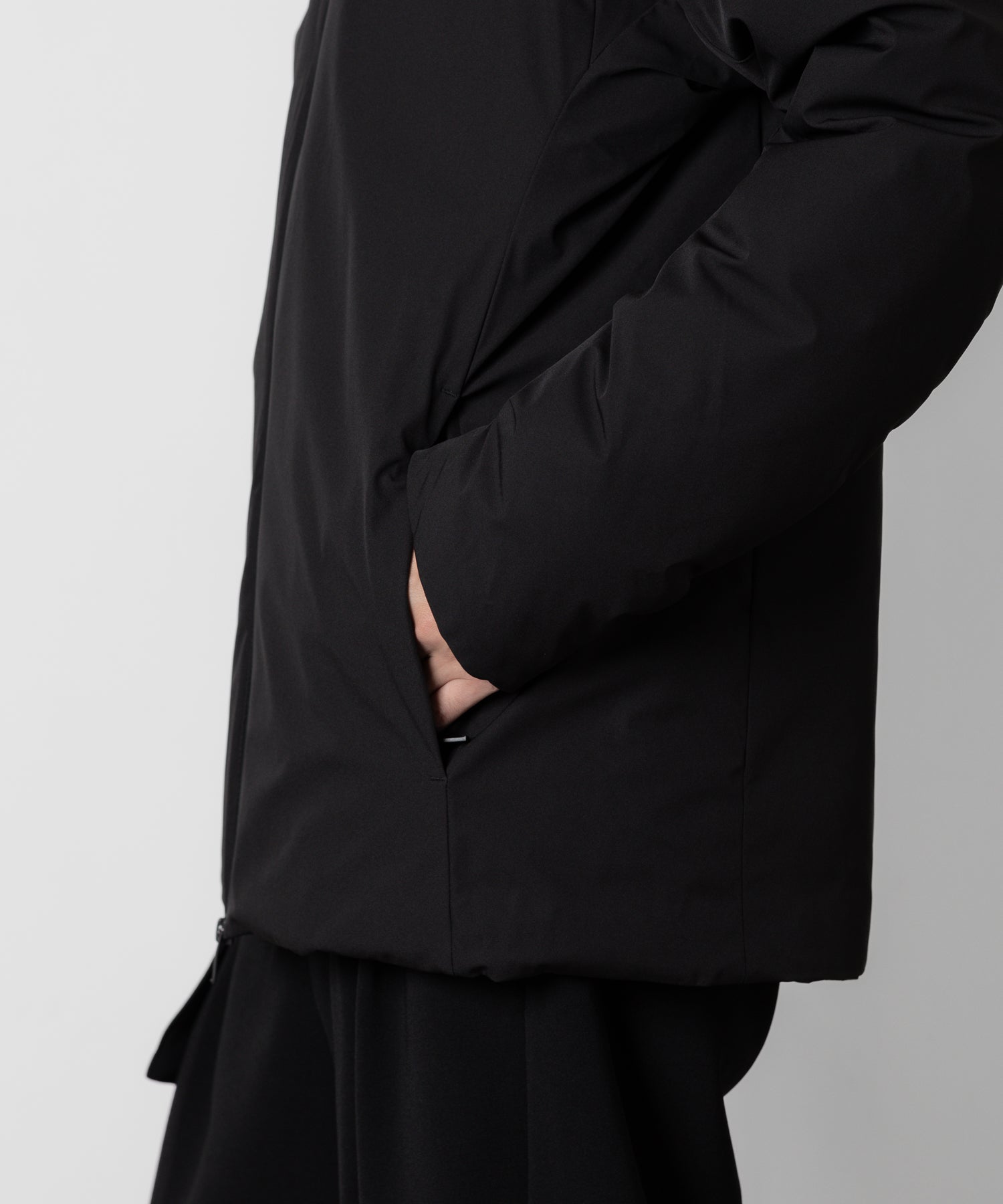 ATTACHMENT アタッチメントの3LAYER LIGHT TAFFETA HOODED DOWN JACKET - BLACK 公式通販サイトsession福岡セレクトショップ