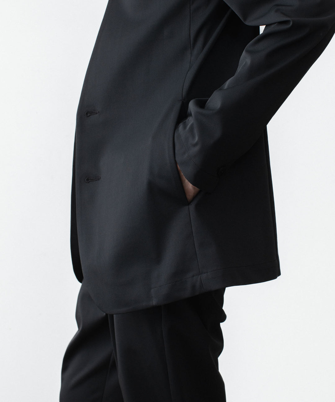 ATTACHMENT / EXCLUSIVE ITEMアタッチメントのLUCA MATTE TWIST COLLARLESS JKT - BLACKの公式通販サイトsession福岡セレクトショップ