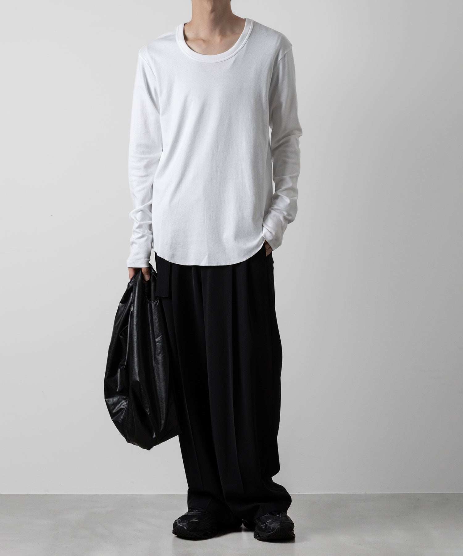 【ATTACHMENT】ATTACHMENT アタッチメントのSVIN CO RIB O-NECK L/S TEE - WHITE 公式通販サイトsession福岡セレクトショップ