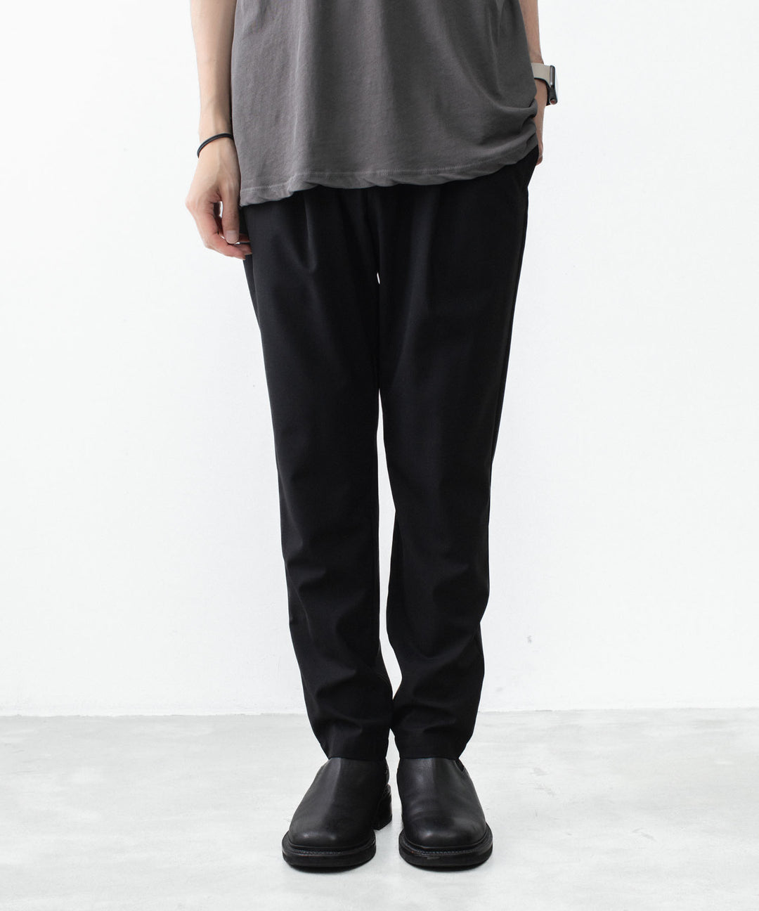 ATTACHMENT アタッチメントのWO/TA STRETCH TRO REGULAR FIT EASY TROUSERS - BLACKの公式通販サイトsession福岡セレクトショップ