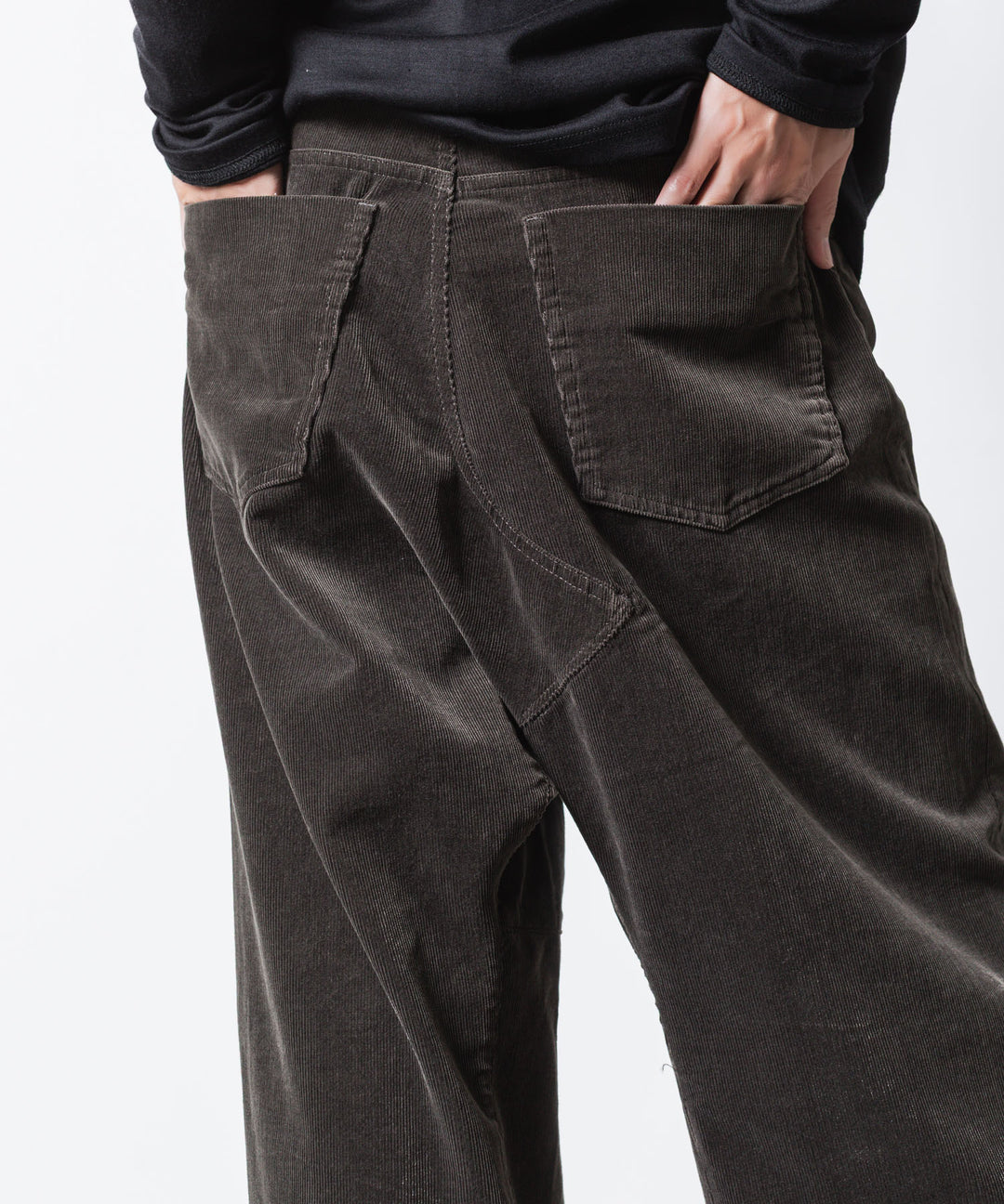 VEIN ヴェインのFINX CO CORDUROY RESIZE TROUSERS - D.GRAYの公式通販サイトsession福岡セレクトショップ