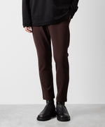 画像をギャラリービューアに読み込む, ATTACHMENT アタッチメントのPE STRETCH DOUBLE CLOTH NARROW TROUSERS - BROWN 公式通販サイトsession福岡セレクトショップ
