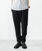 画像をギャラリービューアに読み込む, ATTACHMENT アタッチメントのPE STRETCH DOUBLE CLOTH REGULAR FIT EASY TROUSERS - BLACKの公式通販サイトsession福岡セレクトショップ

