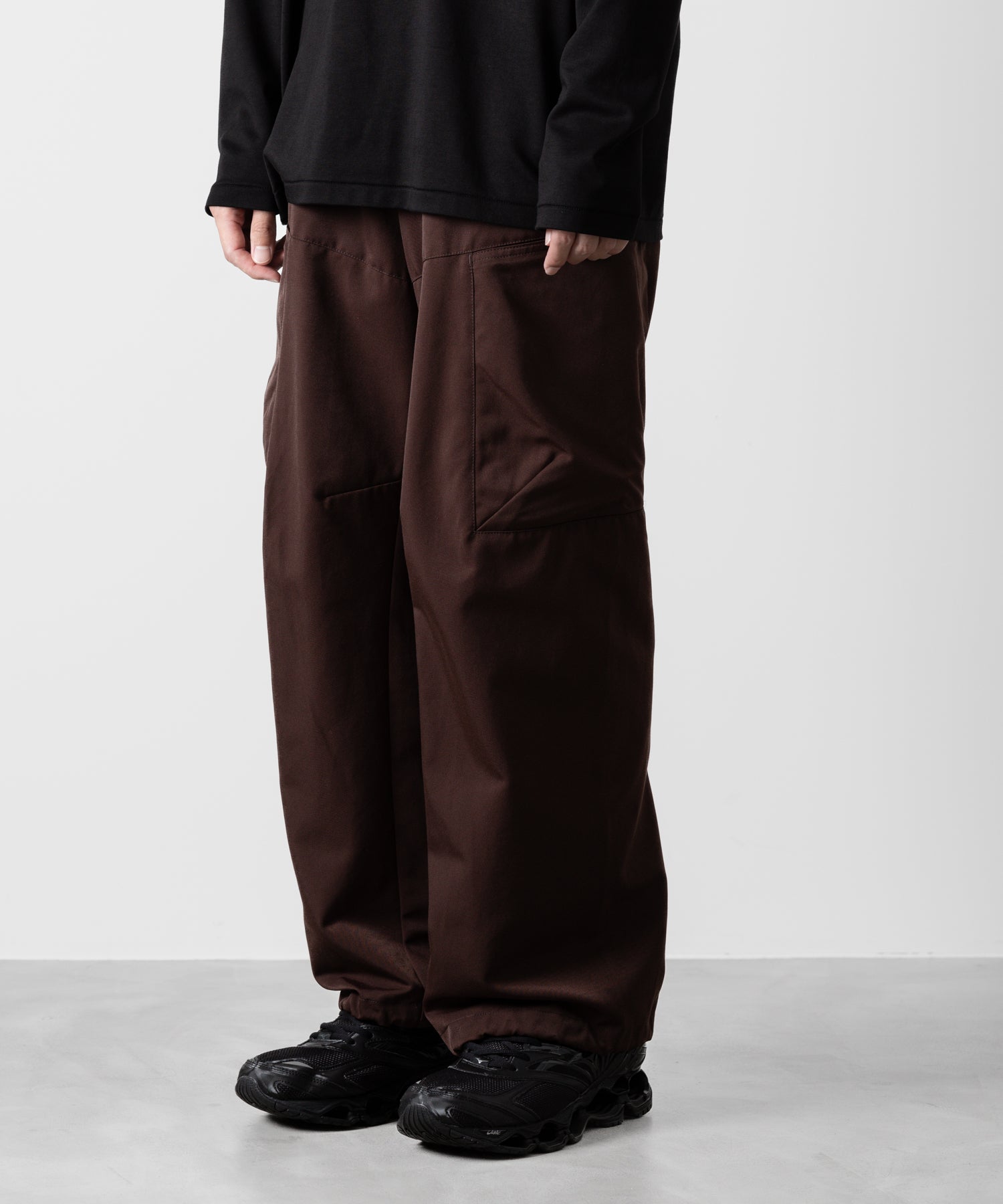 ATTACHMENT アタッチメントのNY/CO TWILL WIDE CARGO TROUSERS - BORDEAUX 公式通販サイトsession福岡セレクトショップ