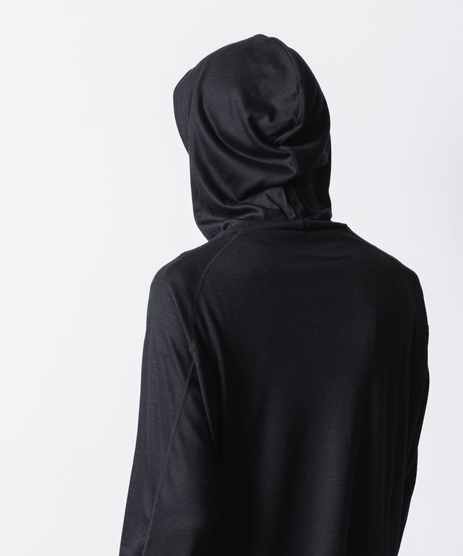 ATTACHMENT アタッチメントの1/60 WOOL SMOOTH HOODED PULLOVER - BLACKの公式通販サイトsession福岡セレクトショップ