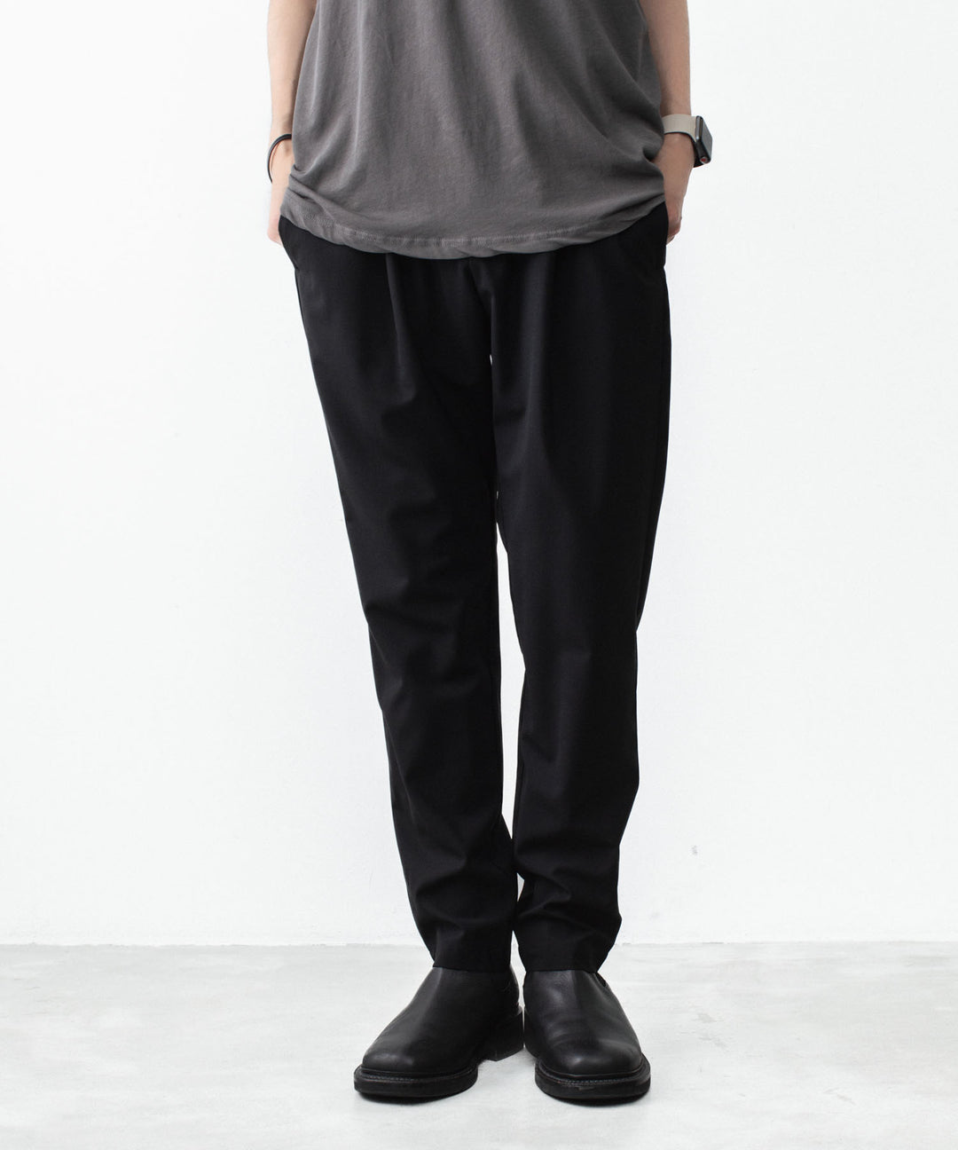 ATTACHMENT アタッチメントのWO/TA STRETCH TRO REGULAR FIT EASY TROUSERS - BLACKの公式通販サイトsession福岡セレクトショップ