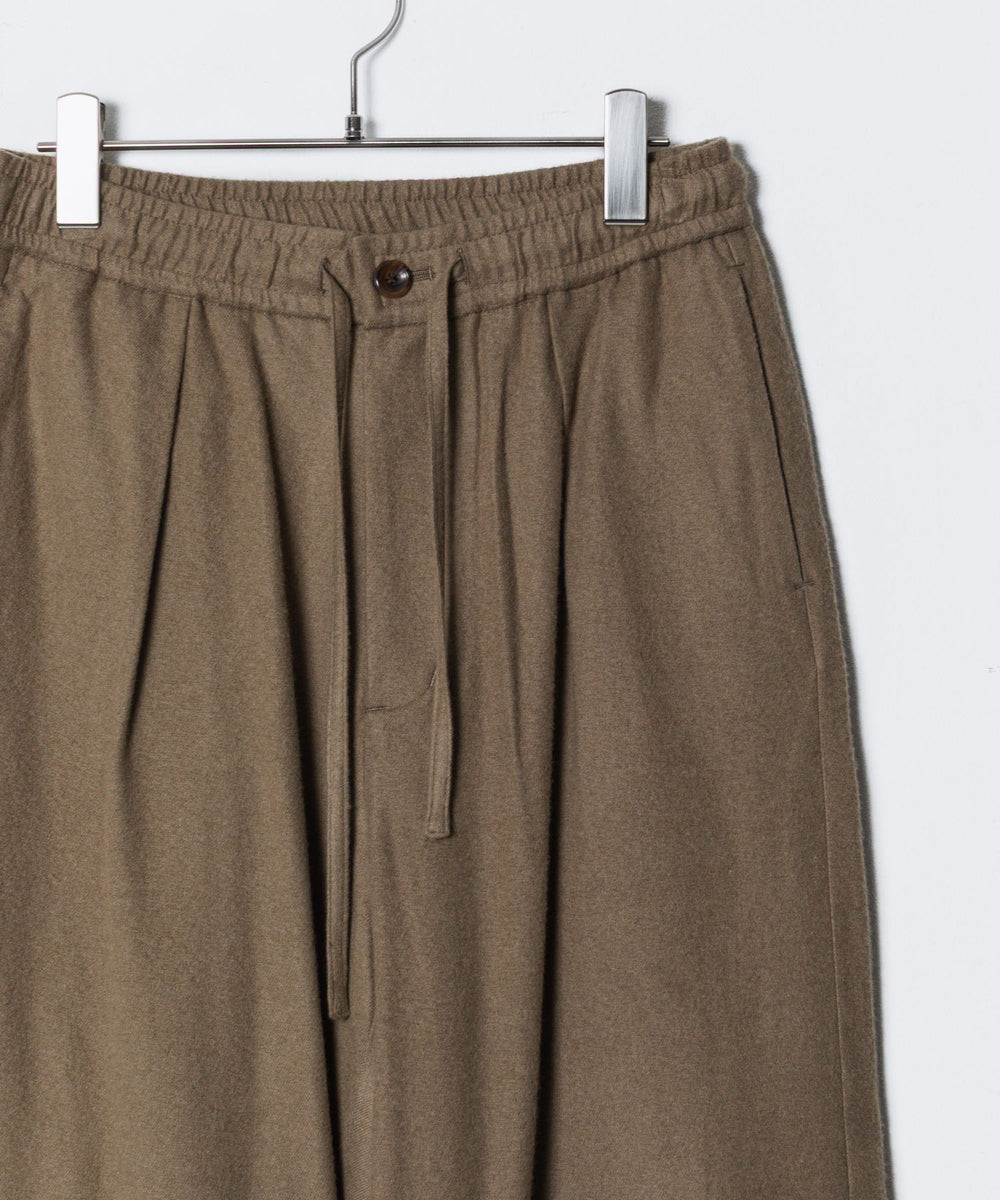 ATTACHMENT アタッチメントのRY/CO/SI FLANNEL 1TUCK EASY TROUSERS - CAMELの公式通販サイトsession福岡セレクトショップ
