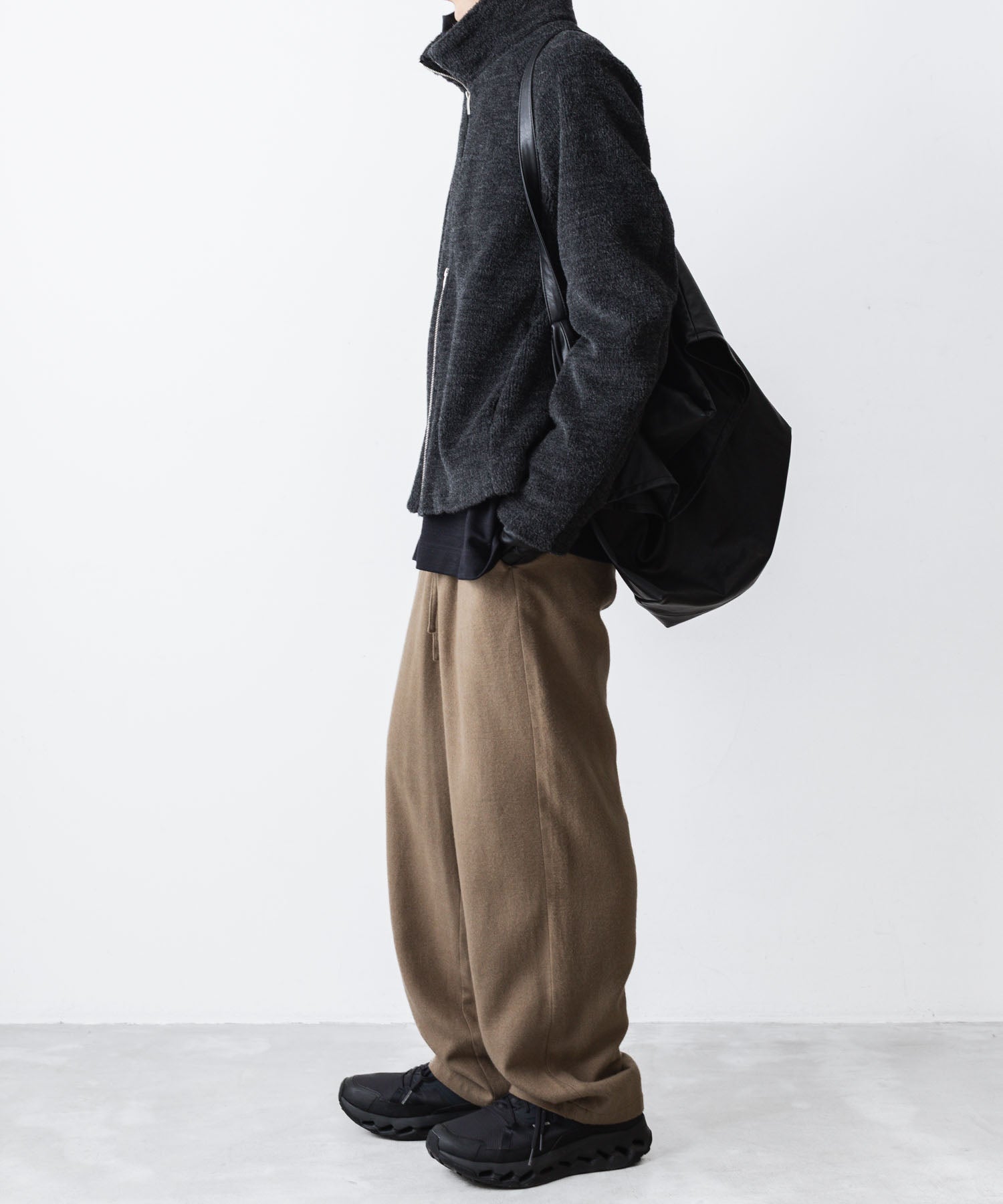 ATTACHMENT アタッチメントのRY/CO/SI FLANNEL 1TUCK EASY TROUSERS - CAMELの公式通販サイトsession福岡セレクトショップ