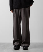 画像をギャラリービューアに読み込む, ATTACHMENT アタッチメントのPE STRETCH TWILL BELTED WIDE FIT TROUSERS - KHAKI GRAY 公式通販サイトsession福岡セレクトショップ
