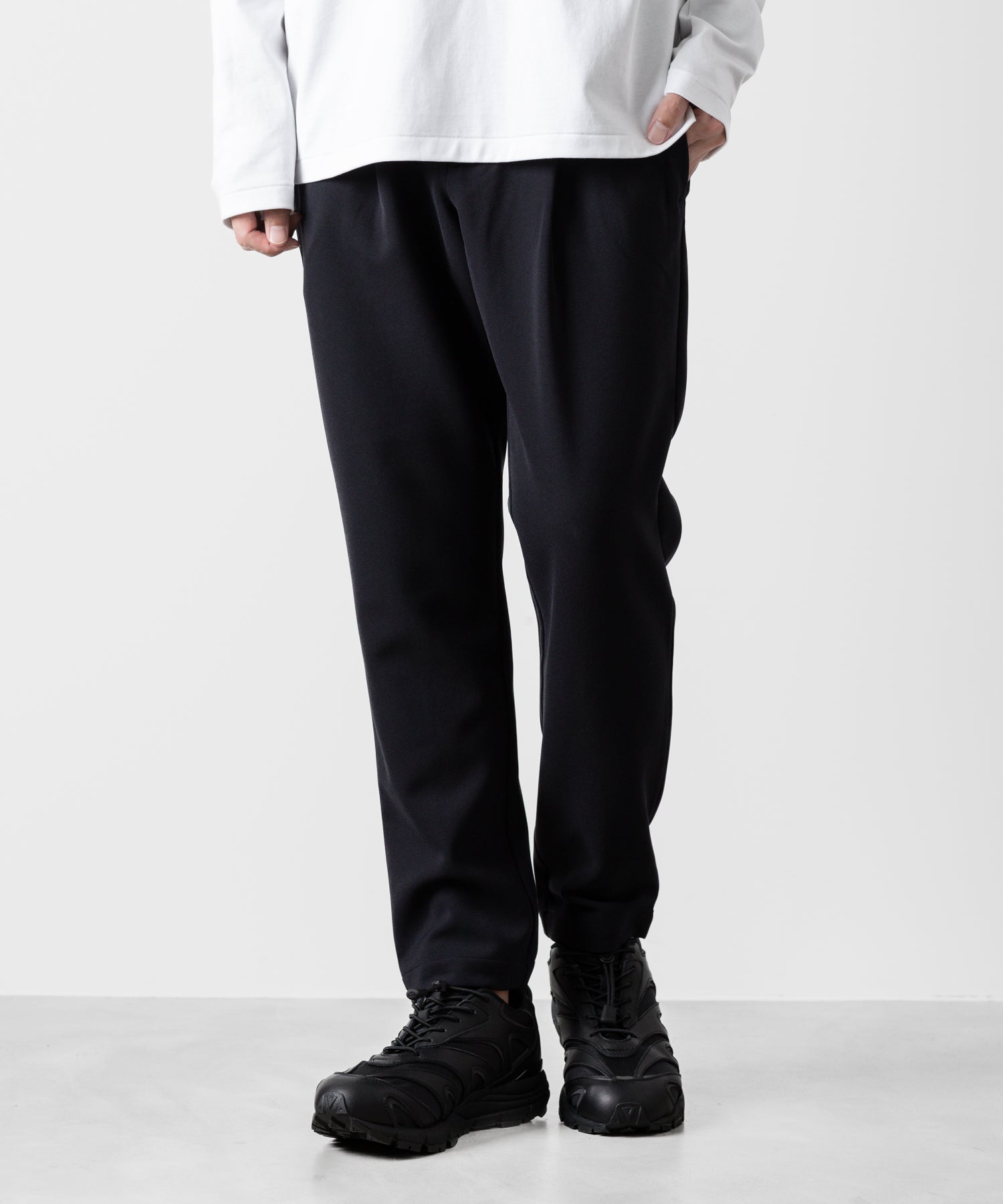 ATTACHMENT アタッチメントのPE STRETCH DOUBLE CLOTH REGULAR FIT EASY TROUSERS - NAVY 公式通販サイトsession福岡セレクトショップ