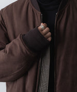 画像をギャラリービューアに読み込む, VEIN ヴェインのSYNTHETIC SUEDE LEATHER BOMBER JKT - BROWNの公式通販サイトsession福岡セレクトショップ
