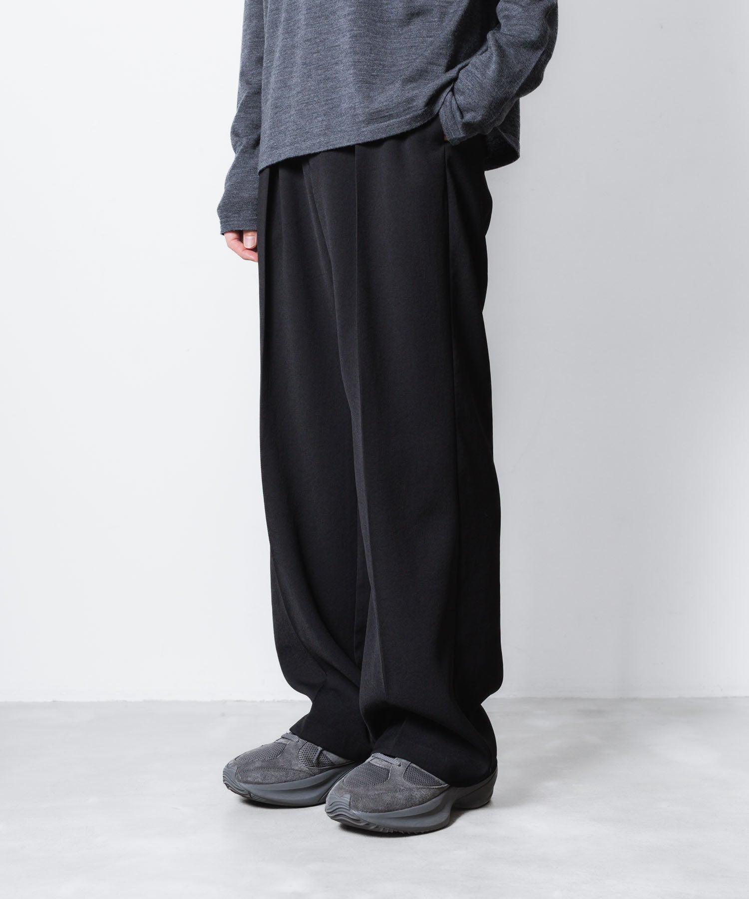 VEIN ヴェインのPE KERSEY 1TUCK TROUSERS - BLACKの公式通販サイトsession福岡セレクトショップ