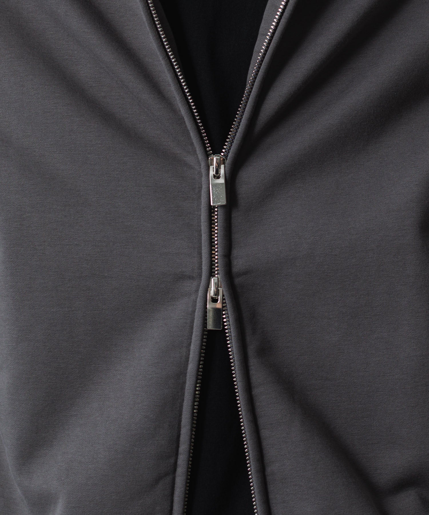 ATTACHMENT / EXCLUSIVE ITEMアタッチメントのCO STRECH TERRY ZIP UP HOODIE - D.GRAYの公式通販サイトsession福岡セレクトショップ