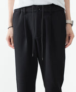 画像をギャラリービューアに読み込む, ATTACHMENT アタッチメントのPE STRETCH DOUBLE CLOTH REGULAR FIT EASY TROUSERS - BLACKの公式通販サイトsession福岡セレクトショップ

