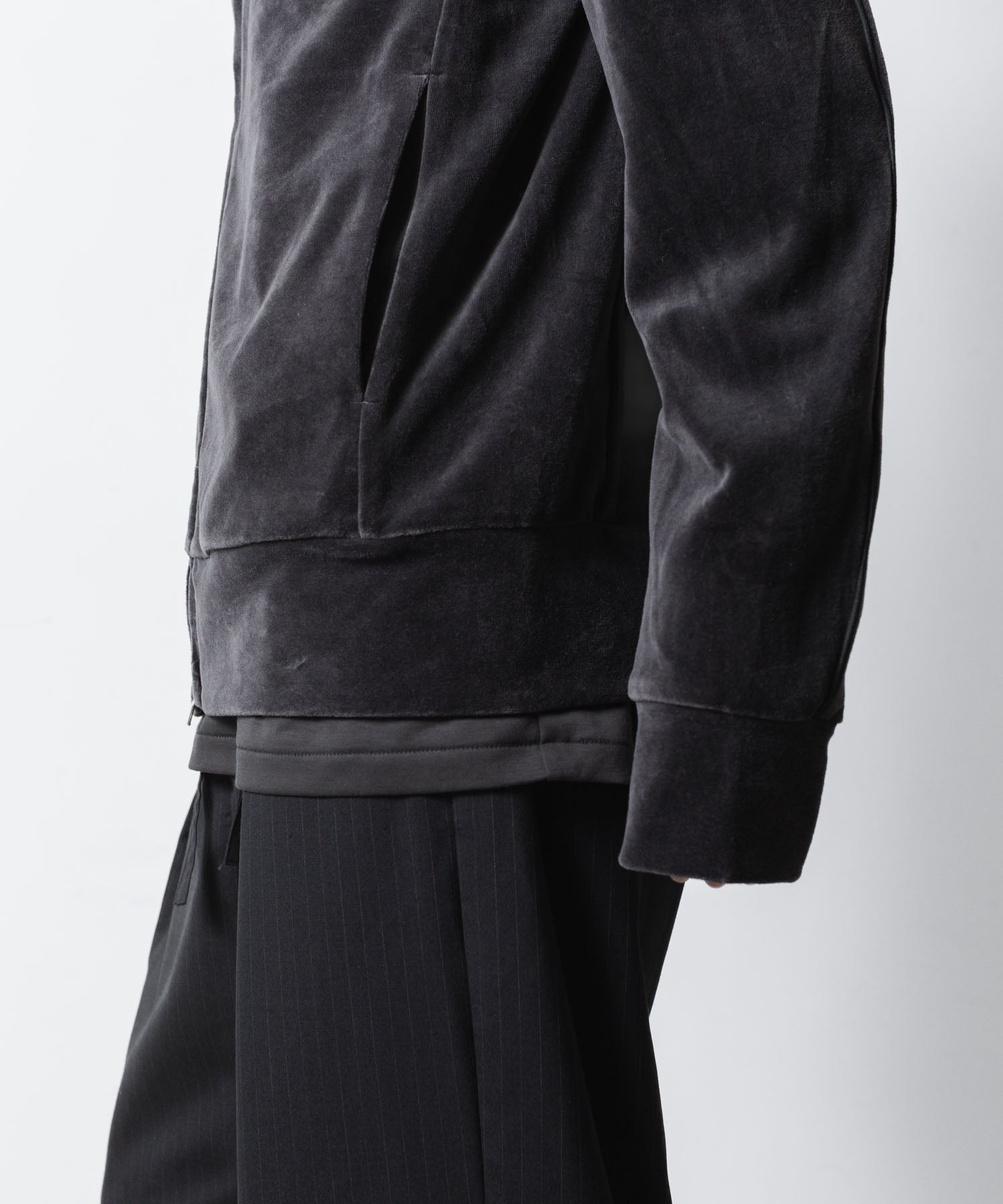 ATTACHMENT アタッチメントのCO/PE VELOR JERSEY TRACK JACKET - D.GRAYの公式通販サイトsession福岡セレクトショップ