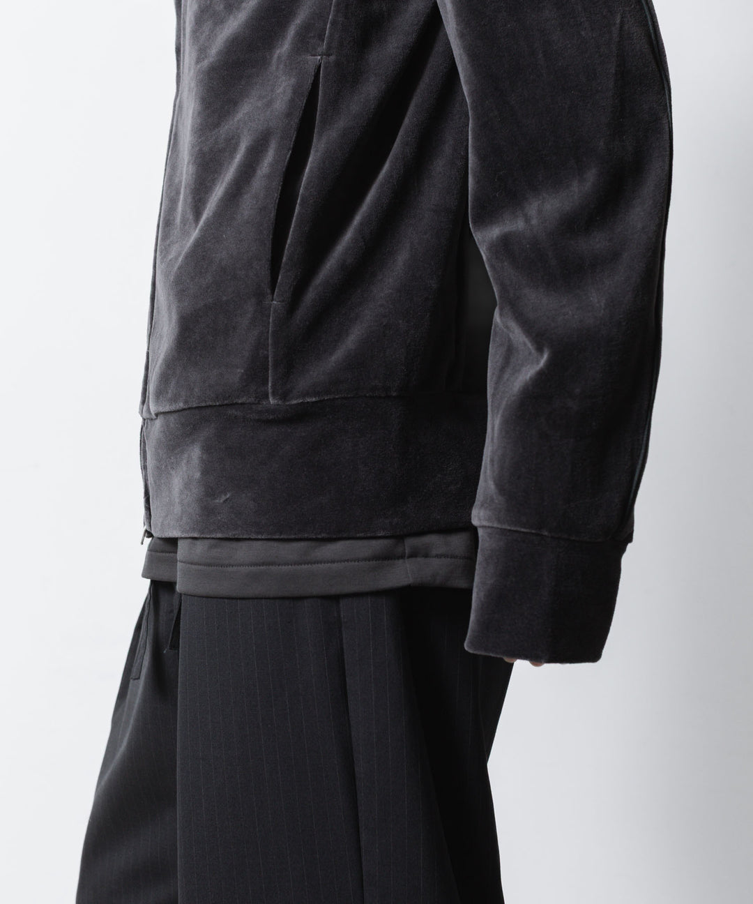 ATTACHMENT アタッチメントのCO/PE VELOR JERSEY TRACK JACKET - D.GRAYの公式通販サイトsession福岡セレクトショップ