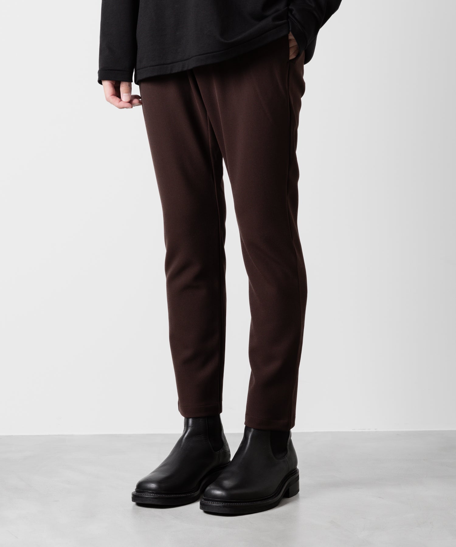 ATTACHMENT アタッチメントのPE STRETCH DOUBLE CLOTH NARROW TROUSERS - BROWN 公式通販サイトsession福岡セレクトショップ