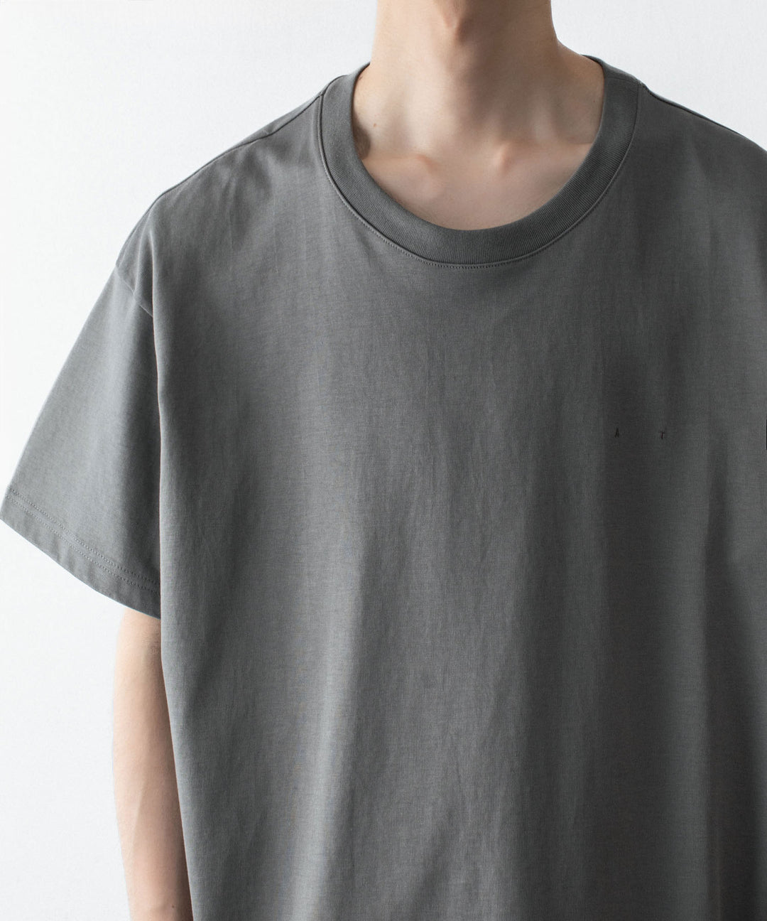 ATTACHMENT アタッチメントの30//2 SUVIN JERSEY EMBROIDERY TEE - GRAYの公式通販サイトsession福岡セレクトショップ