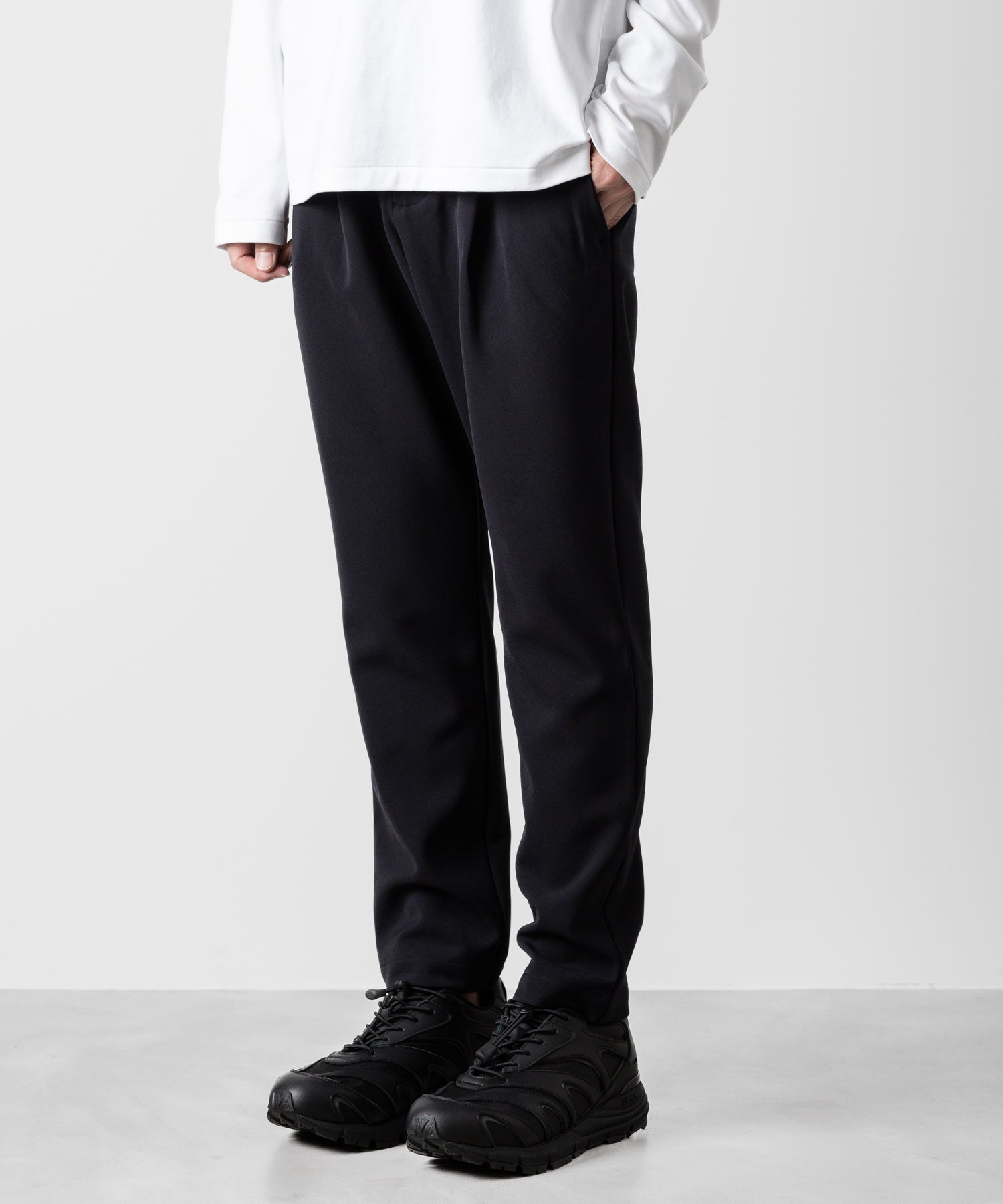 ATTACHMENT アタッチメントのPE STRETCH DOUBLE CLOTH REGULAR FIT EASY TROUSERS - NAVY 公式通販サイトsession福岡セレクトショップ