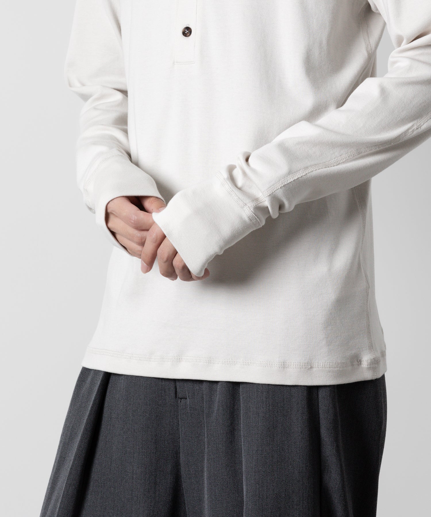 ATTACHMENT アタッチメントのSVIN CO RIB HENLEY NECK L/S TEE - OFF WHITE 公式通販サイトsession福岡セレクトショップ