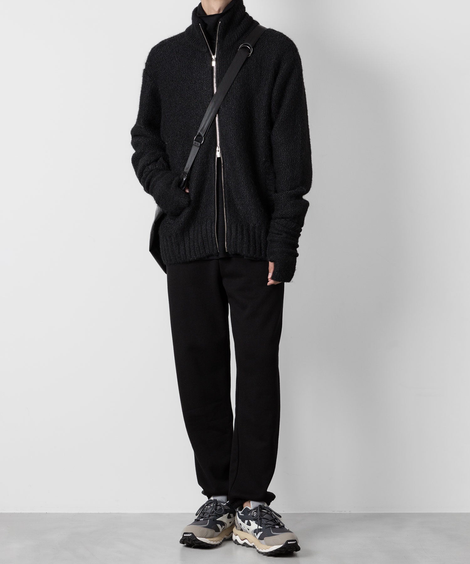 ATTACHMENT アタッチメントのSOFT CLASSIC TERRY SWEAT PANTS - BLACKの公式通販サイトsession福岡セレクトショップ