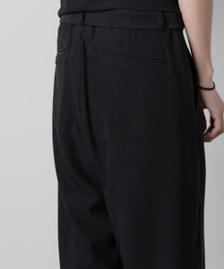 【ATTACHMENT】ATTACHMENT アタッチメントのPE COMPACT TWILL BELTED TAPERED FIT TROUSERS - BLACK 公式通販サイトsession福岡セレクトショップ