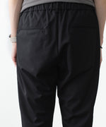 画像をギャラリービューアに読み込む, ATTACHMENT アタッチメントのWO/TA STRETCH TRO REGULAR FIT EASY TROUSERS - BLACKの公式通販サイトsession福岡セレクトショップ
