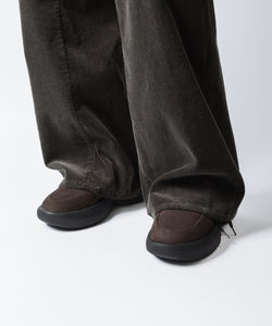 VEIN 】COW LEATHER NUBUCK OVAL SOLE TRAINER - BROWN | 公式