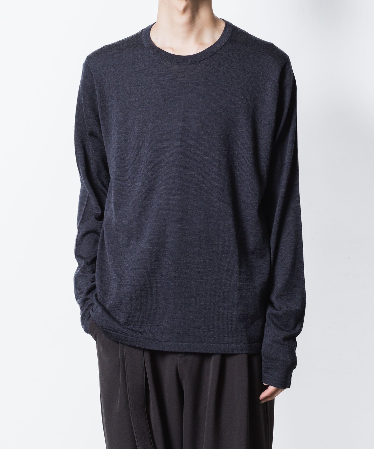 ATTACHMENT アタッチメントの× JOHN SMEDLEY MERINO EXTRAFINE WELTED CREW NECK L/S - D.NAVYの公式通販サイトsession福岡セレクトショップ
