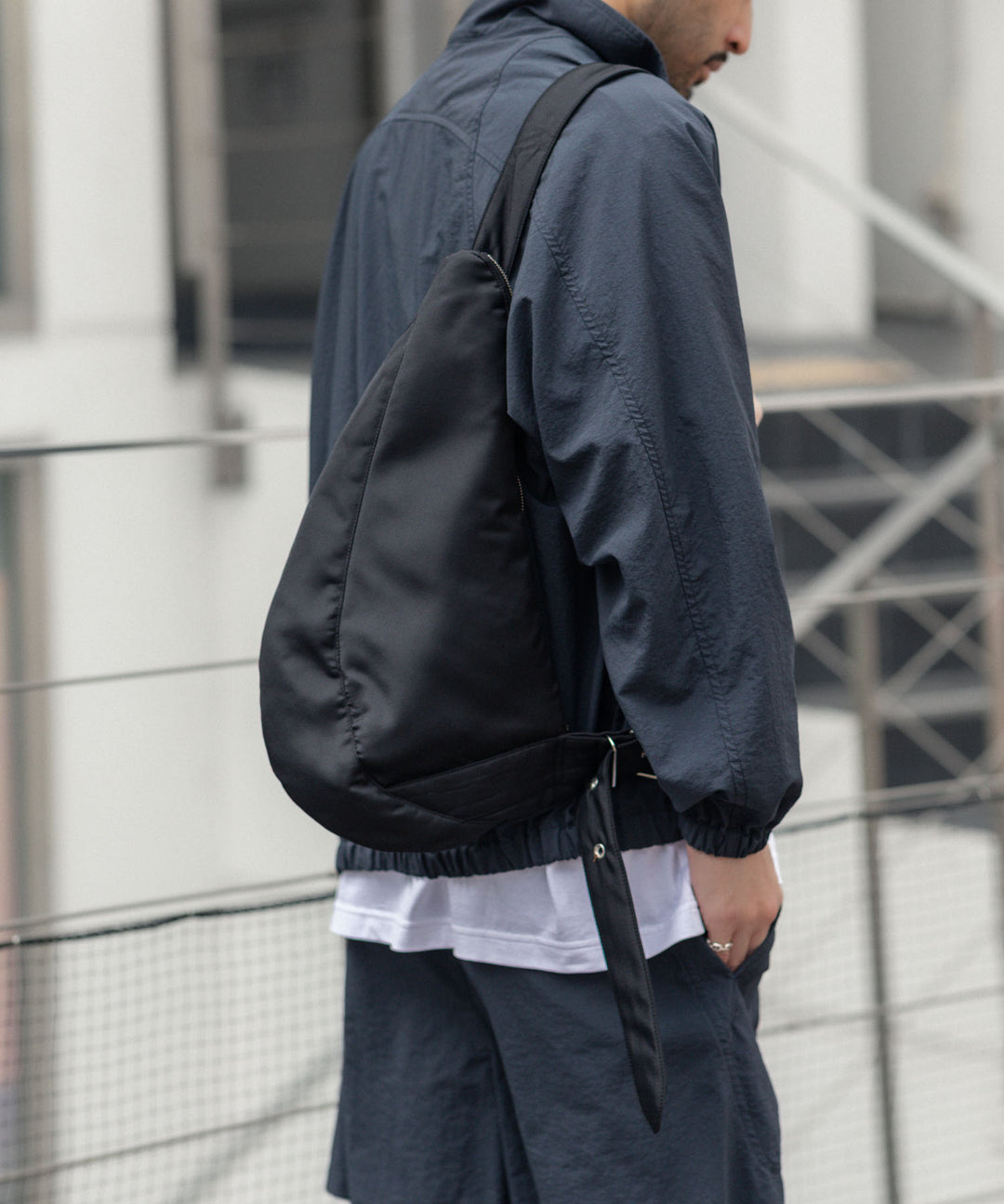 VEIN ヴェインのREVERSE SATIN SHOULDER BAG - BLACKの公式通販サイトsession福岡セレクトショップ