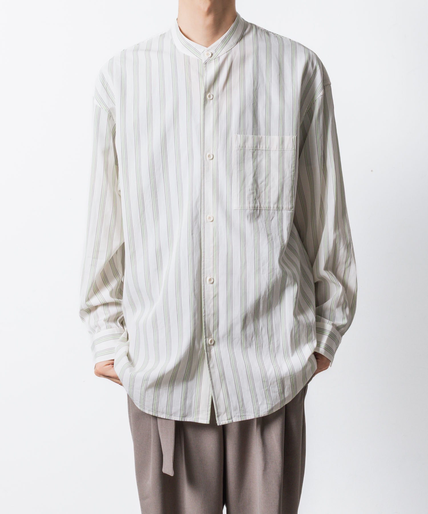 ATTACHMENT アタッチメントのCU/CO STRIPE TWILL BANDCOLLAR L/S SHIRT - S.GREENの公式通販サイトsession福岡セレクトショップ