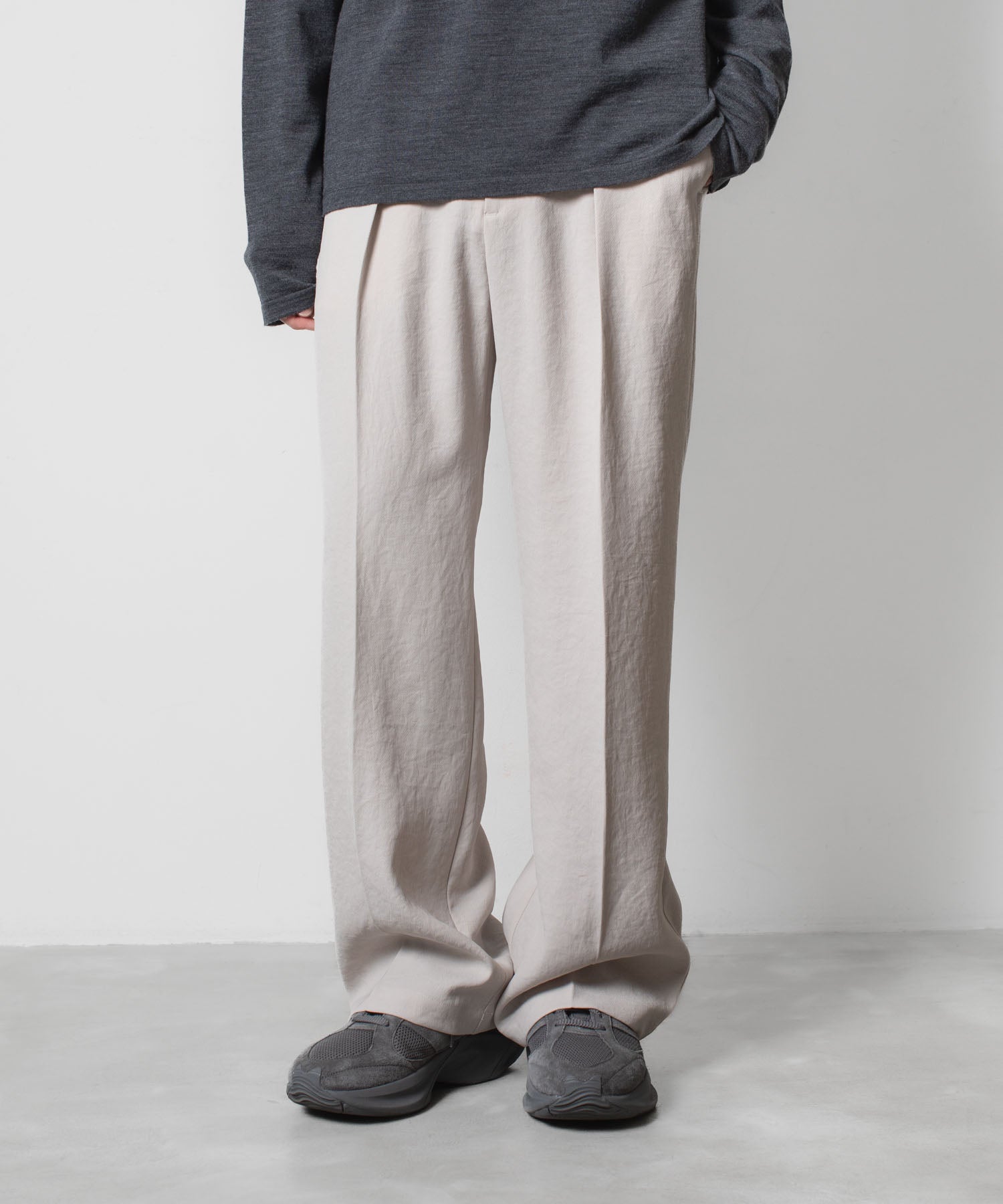 VEIN ヴェインのPE KERSEY 1TUCK TROUSERS - L.BEIGEの公式通販サイトsession福岡セレクトショップ