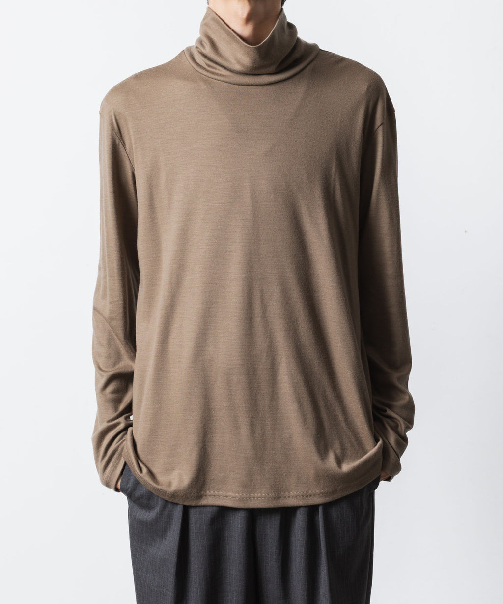 ATTACHMENT アタッチメントの1/60 WOOL SMOOTH HIGH NECK TURTLE L/S TEE - CAMELの公式通販サイトsession福岡セレクトショップ
