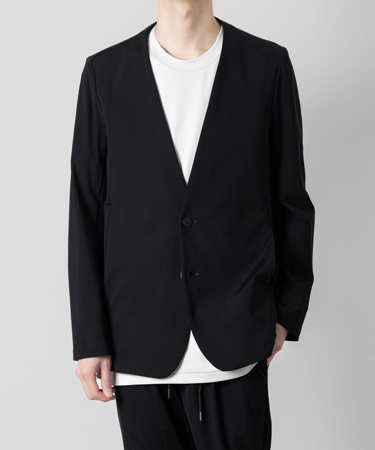 【ATTACHMENT】ATTACHMENT アタッチメントのNY/CO STRETCH JERSEY COLLARLESS JACKET - BLACK 公式通販サイトsession福岡セレクトショップ