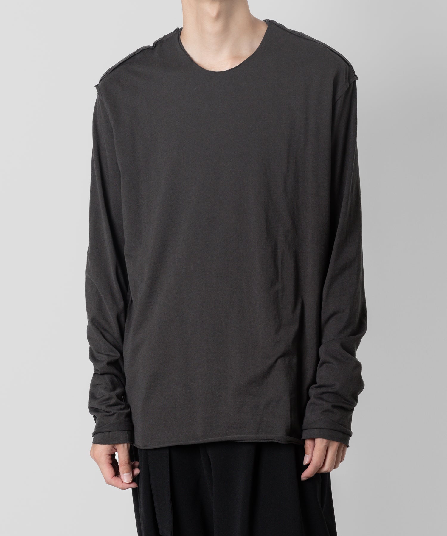 【ATTACHMENT】ATTACHMENT アタッチメントの80/2 PIMA CO JERSEY SLIM FIT LAYERED L/S TEE - D.GRAY 公式通販サイトsession福岡セレクトショップ