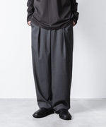画像をギャラリービューアに読み込む, ATTACHMENT アタッチメントのT/W/SI STRETCH GABARDINE 1TUCK EASY TROUSERS - S.GRAYの公式通販サイトsession福岡セレクトショップ
