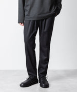 画像をギャラリービューアに読み込む, ATTACHMENT アタッチメントのT/W/SI STRETCH GABARDINE REGULAR FIT EASY TROUSERS - BLACKの公式通販サイトsession福岡セレクトショップ
