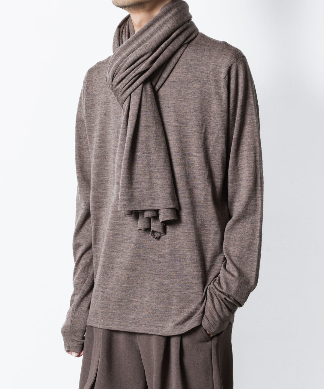 ATTACHMENT アタッチメント × JOHN SMEDLEYの× JOHN SMEDLEY MERINO EXTRAFINE WIDE STOLE - D.CAMELの公式通販サイトsession福岡セレクトショ