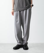 画像をギャラリービューアに読み込む, 【 ATTACHMENT 】PE STRETCH DOUBLE CLOTH BELTED WIDE TAPERED TROUSERS - L.GRAY

