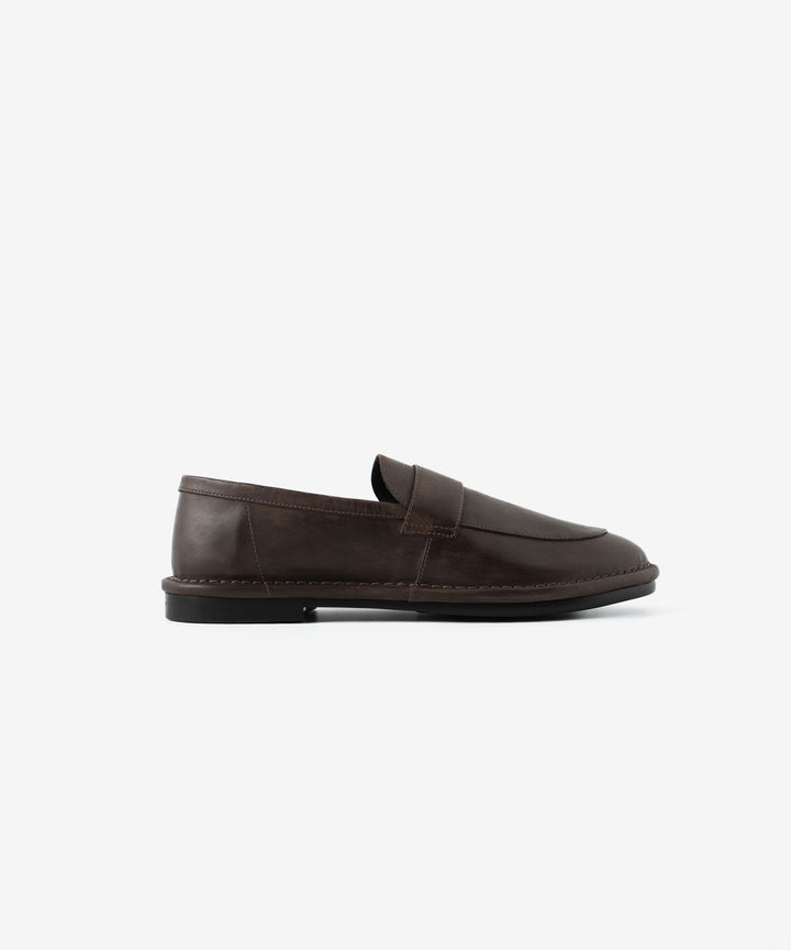ATTACHMENT アタッチメントのSMOOTH LEATHER LOAFER - BEIGEの公式通販サイトsession福岡セレクトショップ