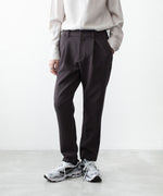 画像をギャラリービューアに読み込む, ATTACHMENT アタッチメントのPE STRETCH DOUBLE CLOTH REGULAR FIT EASY TROUSERS - D.BROWNの公式通販サイトsession福岡セレクトショップ
